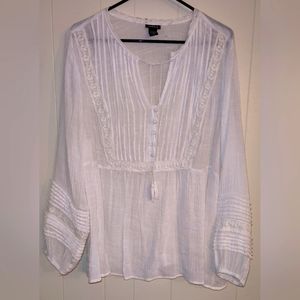 2X White Torrid Boho Blouse with Lace